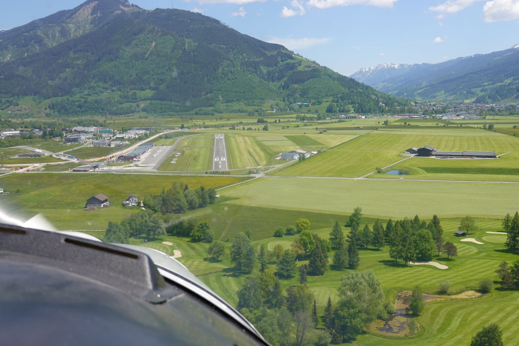 Anflug auf Zell a. See