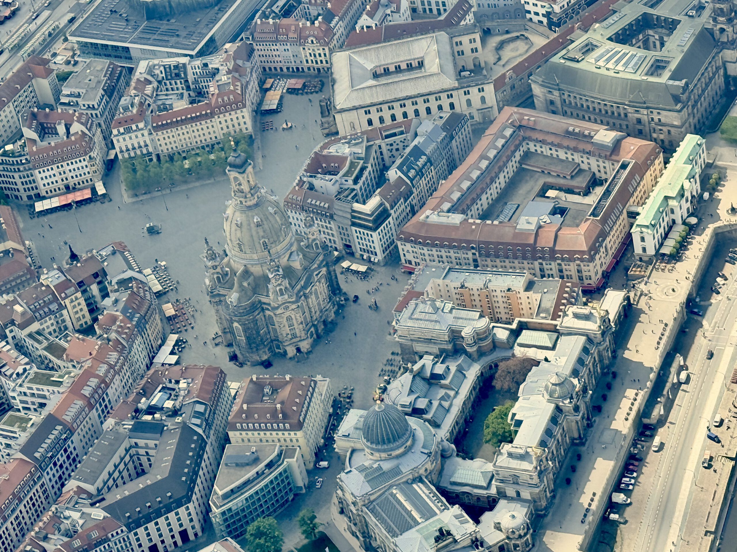 Die Frauenkirche – über Dresden